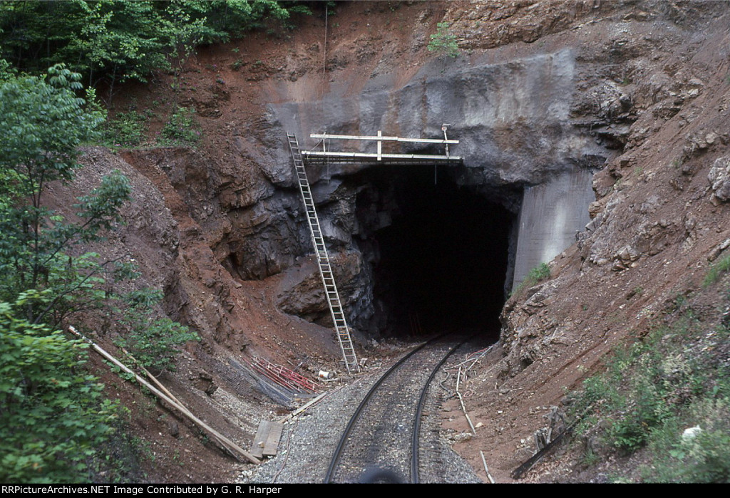 Tunnel portal work north (east) of Cedar Bluff, VA